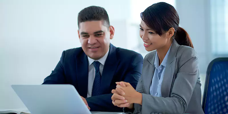 Why Partner with the Best TN Visa Consultants for Canadian Applicants for Thailand?